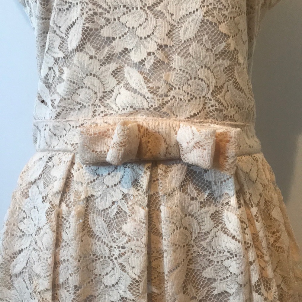 Vintage Lace Dress Beautiful - Picture 6 of 9
